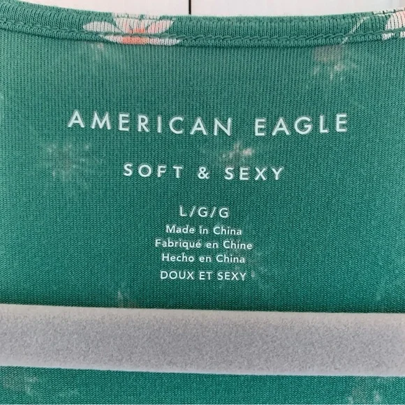 American Eagle Green Floral Crop Top - Picture 5 of 6